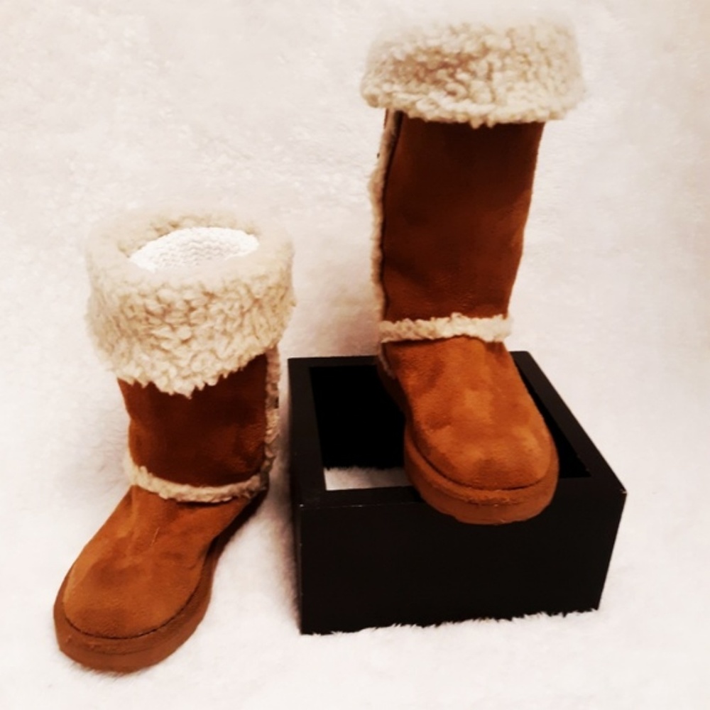 Sonoma Girl Shanleigh boots with lace up back